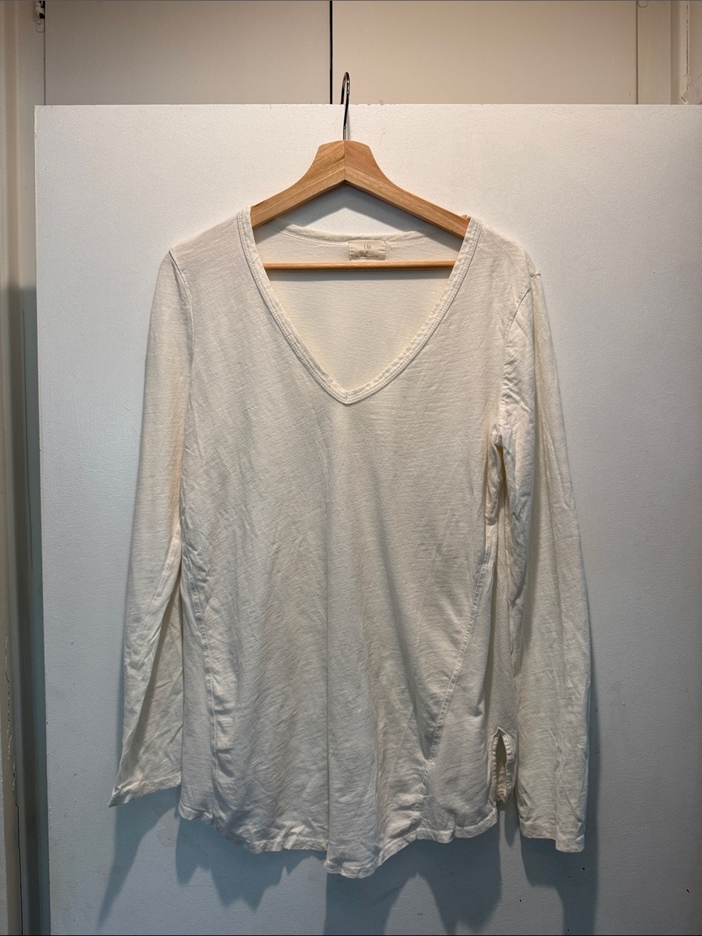 T.La Lightweight Cream V-Neck Long Sleeve Tee